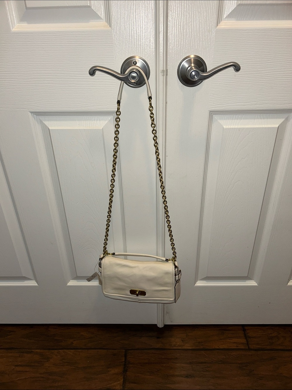 Coach Chelsea Leather Shoulder Bag with Gold Chain- NWT - Picture 5 of 16